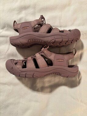 KEEN Newport H2